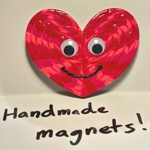 HEART - handmade/painted wooden magnet